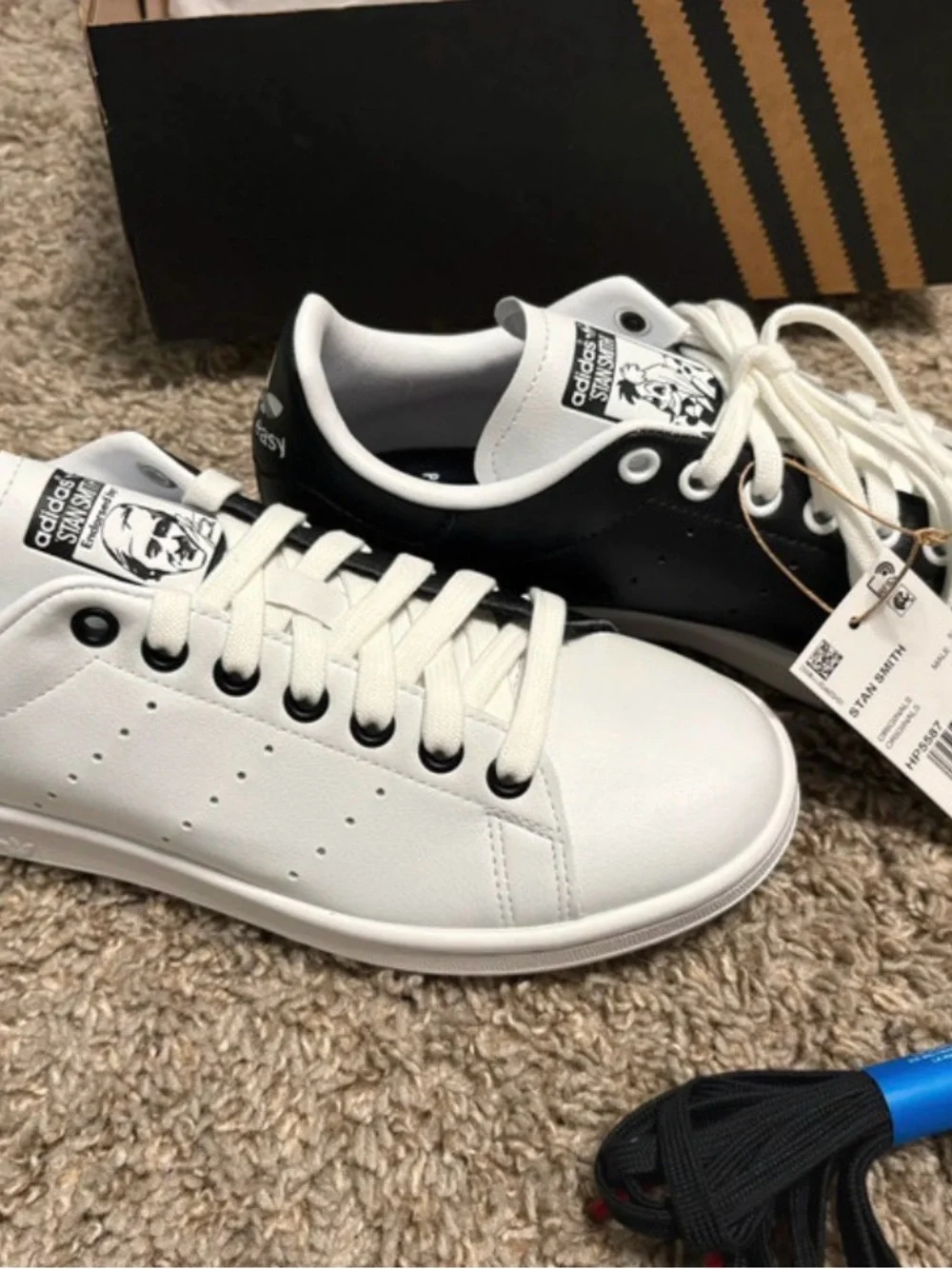 Limited edition adidas Stan Smith Disney White Sneakers 101 Dalmatians Women’s 8